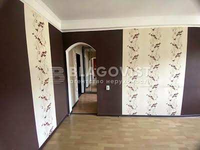 квартира за адресою Привокзальна вул., 8