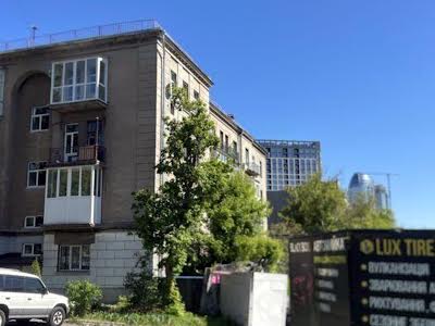 квартира за адресою Євгена Коновальця вул. (Щорса), 18