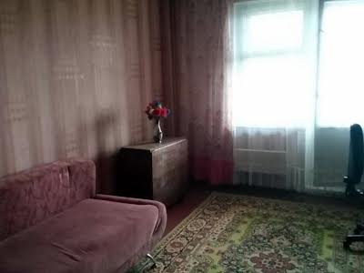 квартира за адресою Ревуцького вул., 22