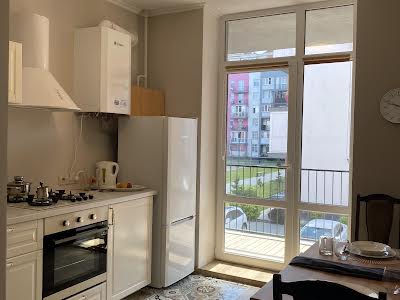 квартира за адресою Соборна вул., 103/13