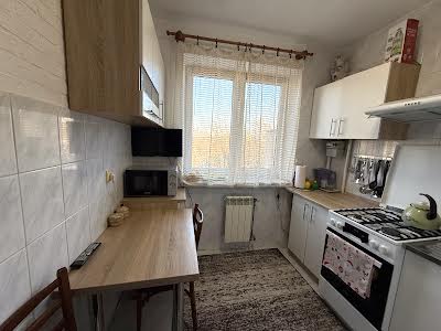 квартира за адресою Заньковецької, 6