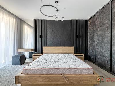 квартира за адресою Шота Руставелі вул., 7Я