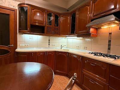 квартира за адресою Кооперативна вул., 2