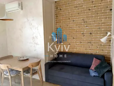 квартира за адресою Дегтярна вул., 7