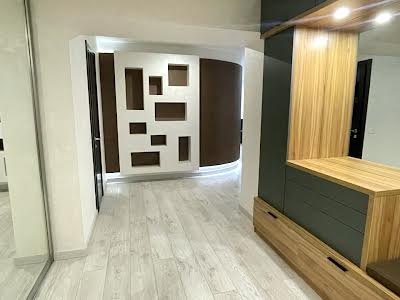 квартира по адресу Подільська ул., 102