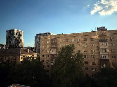 квартира по адресу Василия Тютюнника ул. (Анрі Барбюса), 51/1