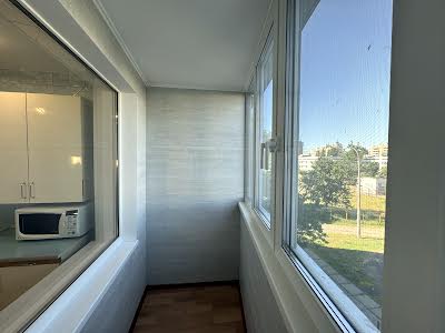 квартира по адресу Героев Днепра ул., 38-Д