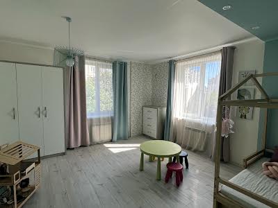 квартира за адресою Дмитра Чижевського вул. (Петра Чаадаєва), 2