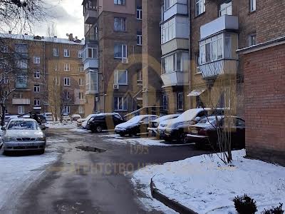 квартира за адресою Черняховського вул., 12