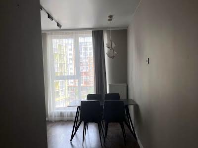 квартира за адресою Залізнична вул., 7