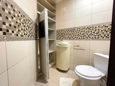 квартира за адресою Боголюбова вул., 20