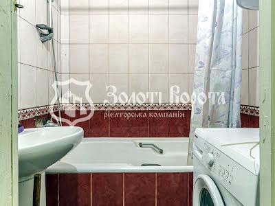 квартира за адресою Братиславська вул., 13
