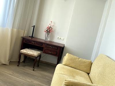 квартира за адресою Центральна, 3