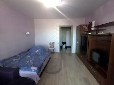квартира за адресою Академіка Сахарова вул., 24