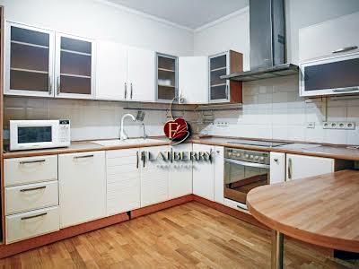 квартира по адресу Паторжинского ул., 14