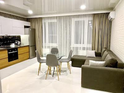 квартира за адресою Сергія Данченка вул., 32