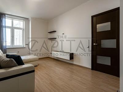 квартира за адресою Анни Ахматової вул., 22