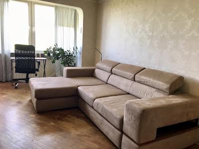 квартира за адресою Олександра Бринжали вул. (Тешебаєва), 1