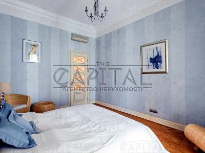 квартира за адресою Шовковична вул., 18-А