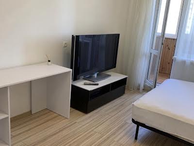 квартира за адресою Соломії Крушельницької вул., 7