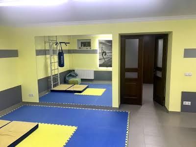 будинок за адресою Свободи вул.