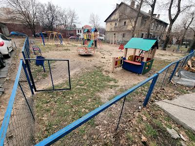 квартира за адресою Петропавлівська вул., 40