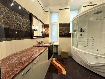 квартира за адресою Костельна вул., 8