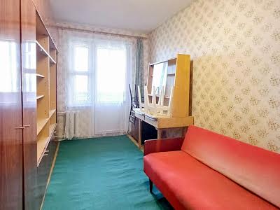 квартира за адресою Дарницький бульв., 4