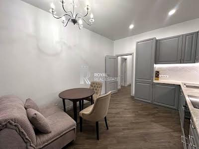 квартира за адресою Бульварно-Кудрявська вул. (Воровського), 15А