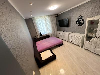 квартира за адресою Левітана вул., 3