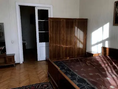 квартира за адресою Верховної Ради бульв., 13