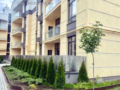 квартира за адресою Богатирська вул., 32