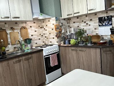 квартира за адресою Райдужний масив вул., 9