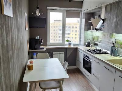 квартира по адресу Янтарная ул., 79