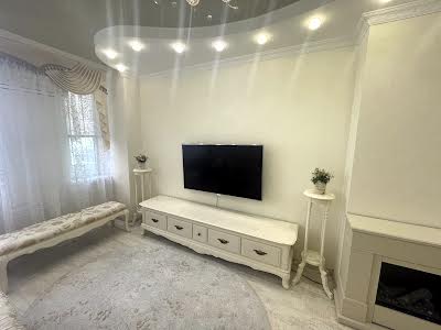 квартира за адресою Регенераторна вул., 4