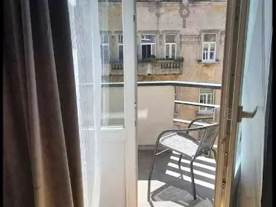 квартира за адресою Гетьмана Петра Дорошенка вул. (), 7