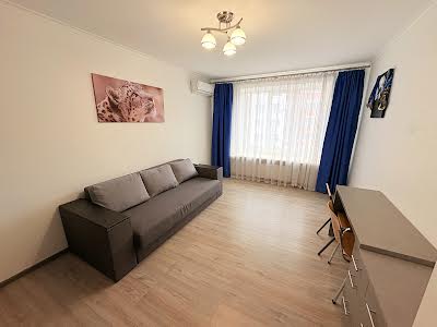 квартира за адресою Соборна вул., 105/6