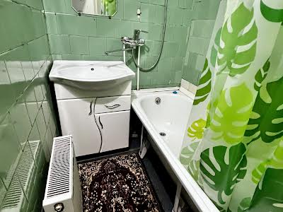 квартира за адресою Яновського вул., 157