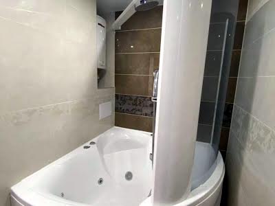 квартира за адресою Панаса Мирного вул., 28а