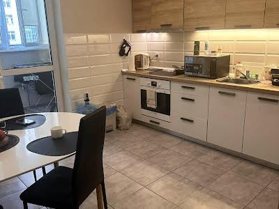 квартира за адресою Олени Пчілки вул., 8