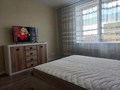 квартира за адресою Роксоляни вул., 43