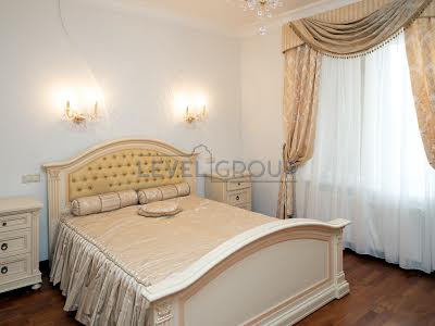 квартира за адресою Дмитрівська вул., 69