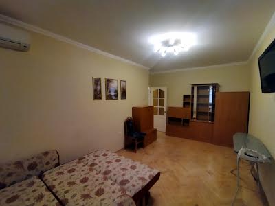 квартира за адресою Академіка Вернадського бульв., 85