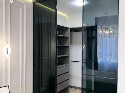 квартира по адресу Радісна, 4
