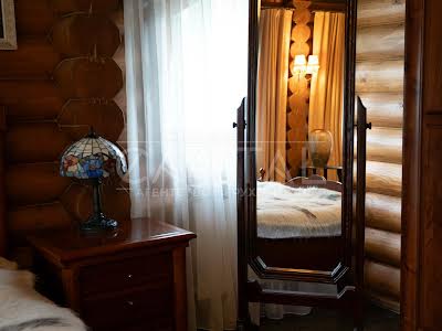 дом по адресу центральна