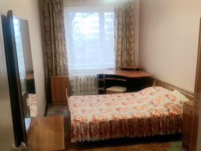 квартира за адресою Сергія Гладуша вул. (Карбишева), 8