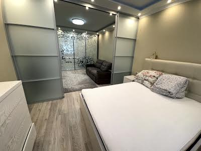 квартира за адресою Волошкова вул., 42/2