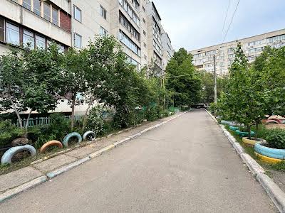 квартира за адресою Жоліо Кюрі вул., 64