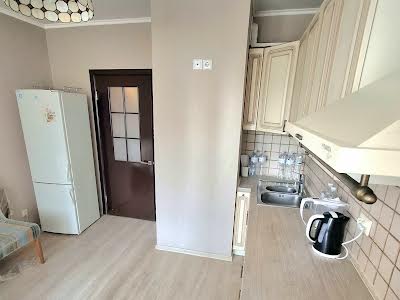 квартира за адресою Урлівська вул., 24