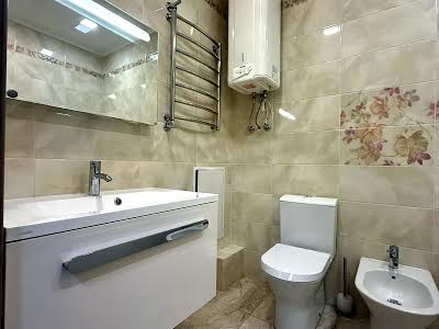 квартира за адресою Регенераторна вул., 4